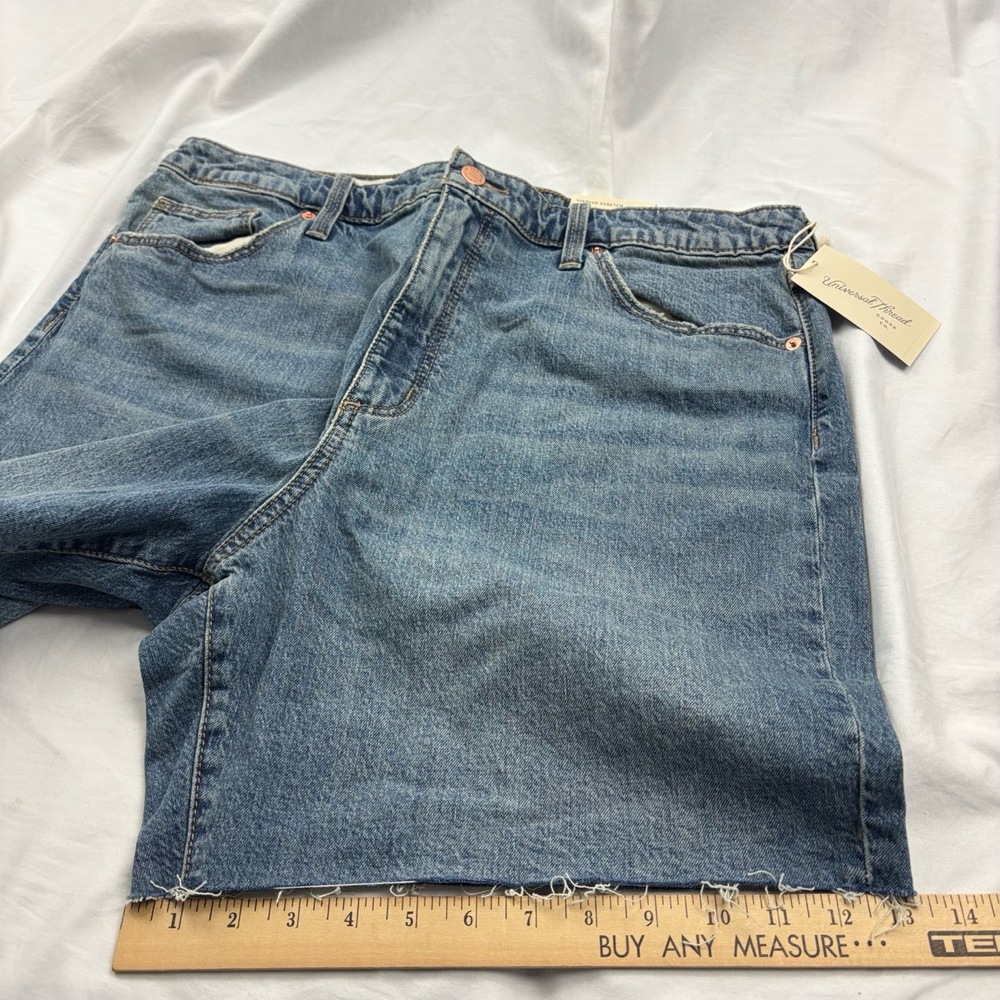 NEW Women's Size 16 UNIVERSAL THREAD Blue Vintage Raw Hem Denim Shorts Stretch - Picture 12 of 12
